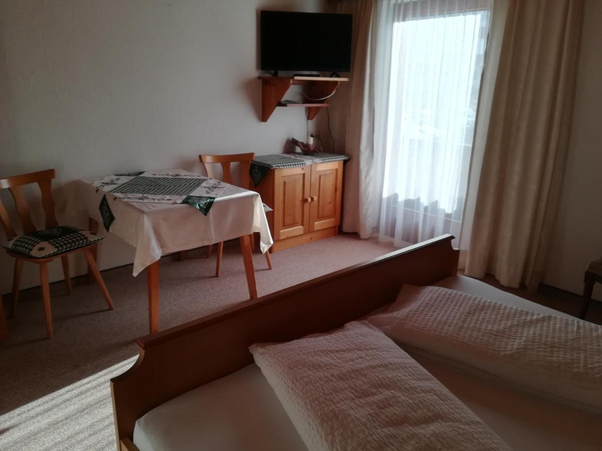 Haus Brigitte - Preise Inclusive Pitztal Sommer Card Єрценс Екстер'єр фото
